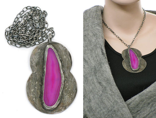 Lagenlook handmade necklace - magenta agate